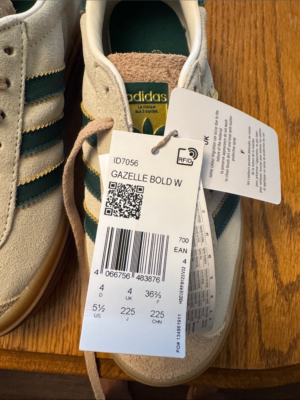 adidas Low-Top Sneakers in Cream with Dark Green Stripes - Picture 3 of 3